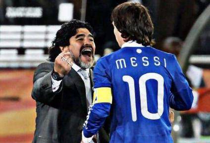 ‘火狐电竞官方网站’
外媒评阿根廷足球史上的7大球星 马拉多纳和梅西谁才是第一?(图9) ‘火狐电竞官方网站’
外媒评阿根廷足球史上的7大球星 马拉多纳和梅西谁才是第一?(图9)