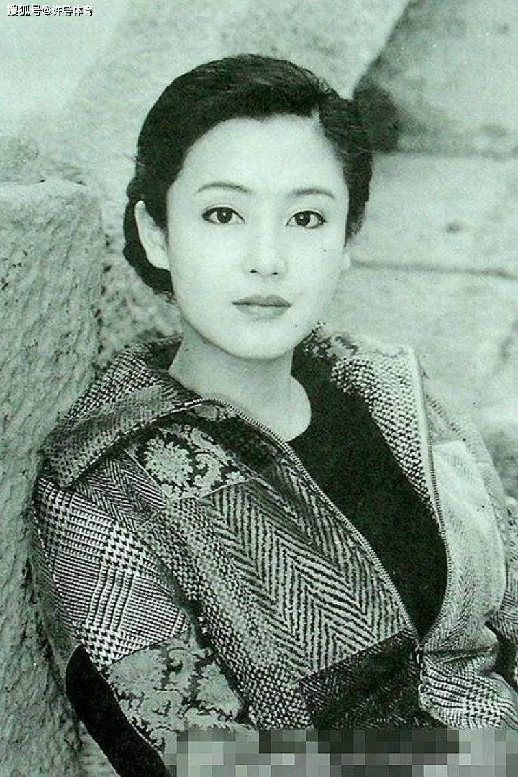 ‘火狐电竞官网’
一组明星老照片 照片中的他们如今都老了 一张张都充满了回忆(图10)