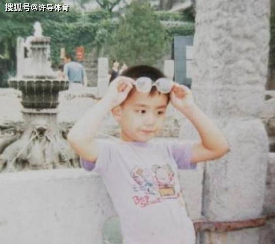 ‘火狐电竞官网’
一组明星老照片 照片中的他们如今都老了 一张张都充满了回忆(图12)