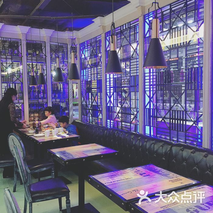 火狐电竞官方网站-陕西省全年饲料工业总产量将突破300万吨(图1) 火狐电竞官方网站