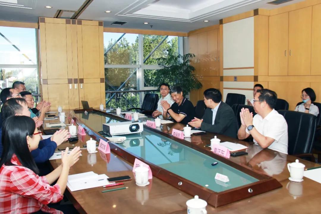 
农经沙龙暨“畜牧装备企业可连续生长项目专家委员会”筹备会|火狐电竞官网(图5)