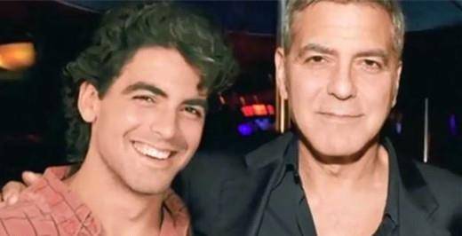 ‘火狐电竞官方网站’
通过8张照片对比：明星年轻时与现在颜值的一些变化(图2)