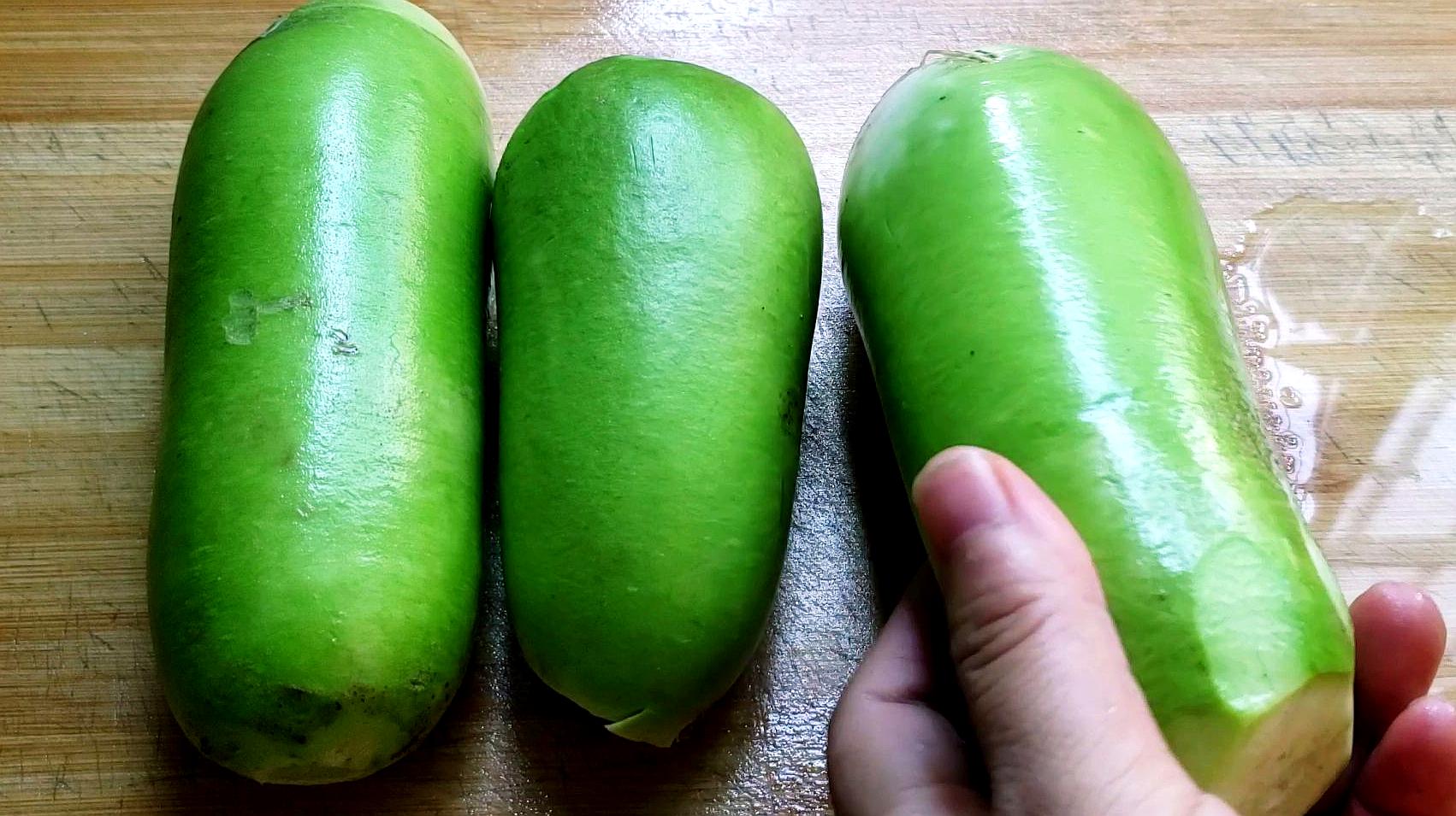 “王者”张大千:世界拍卖成交额最高的艺术家|火狐电竞官网(图3) 火狐电竞