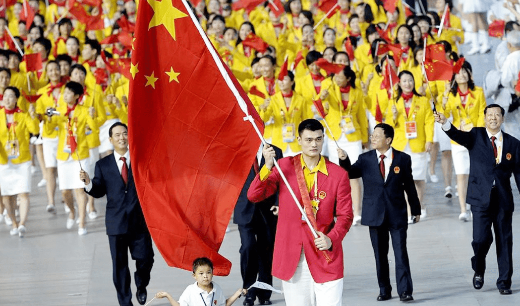 
2020年东京奥运会 除了朱婷 这3位运发动也有资格担任举旗手_火狐电竞(图2)