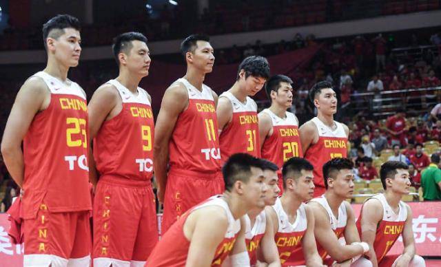 火狐电竞_
马布里正式回应执教中国男篮！或与杜锋彻底息争 球迷：情商太高(图3)