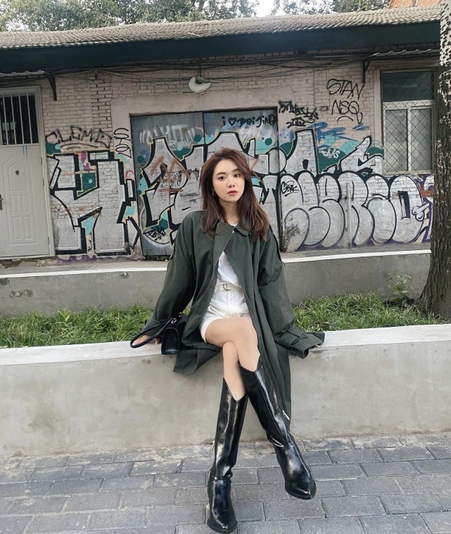 腾讯体育当家主播美娜 无数宅男球迷女神 却依旧被秦奋“甩”了-火狐电竞(图11)
腾讯体育当家主播美娜 无数宅男球迷女神 却依旧被秦奋“甩”了-火狐电竞(图11)